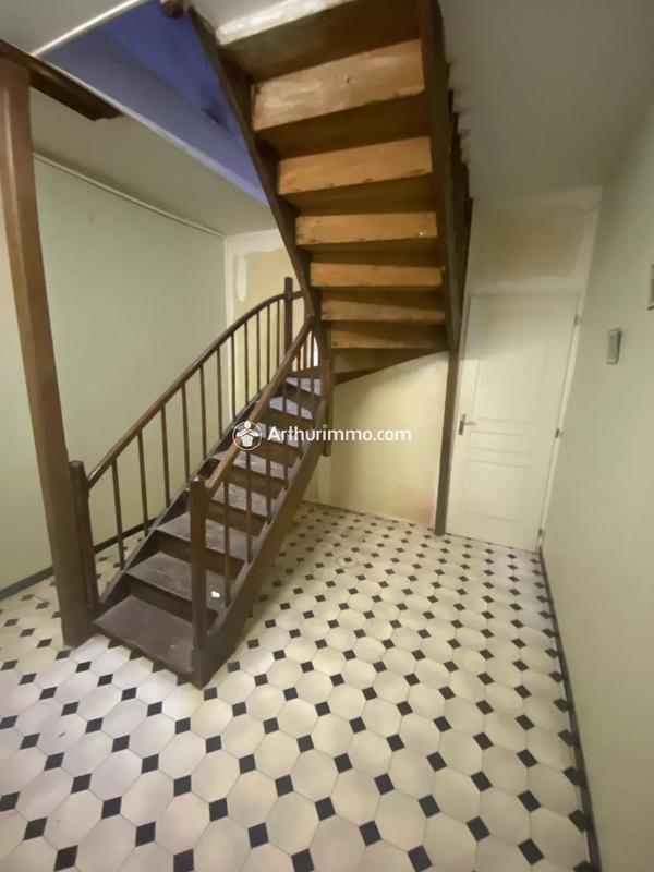 Immeuble - 146 m² - 6 pièces