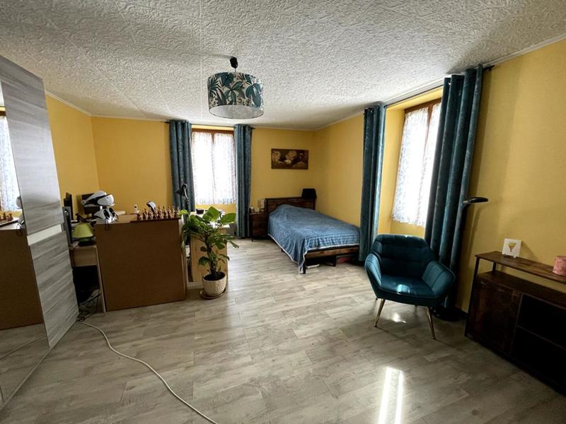 Maison - 136 m² - 5 pièces