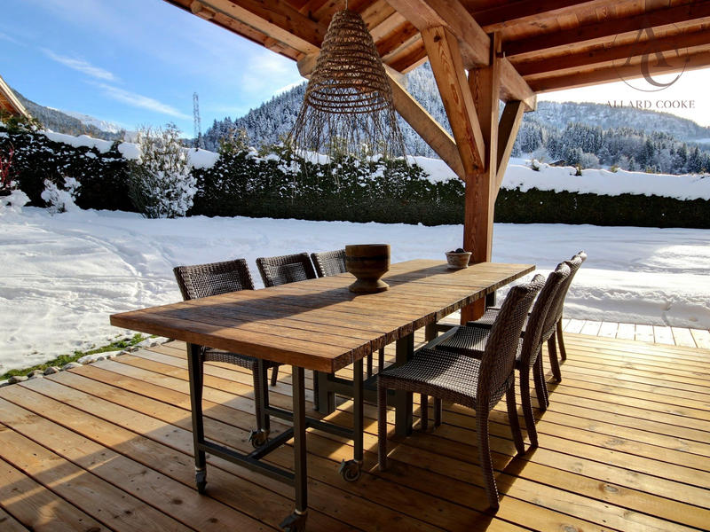 Châlet - 252 m² - 8 pièces