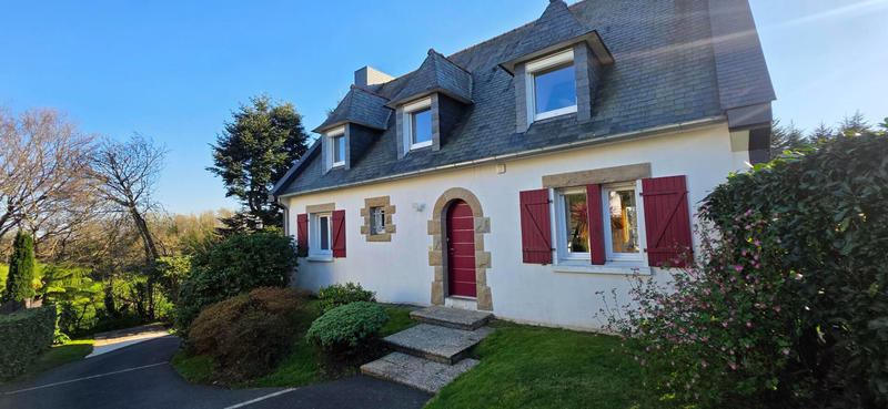 Maison - 139 m² - 6 pièces