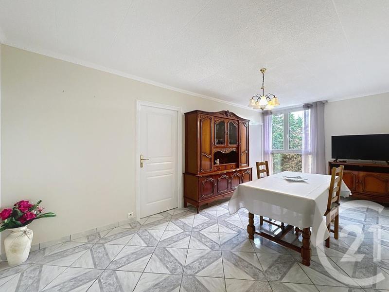 Appartement - 66 m² - 4 pièces