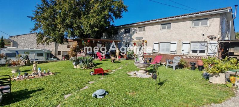 Maison - 181 m² - 7 pièces