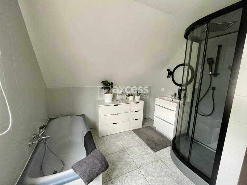 Maison - 144 m² - 5 pièces