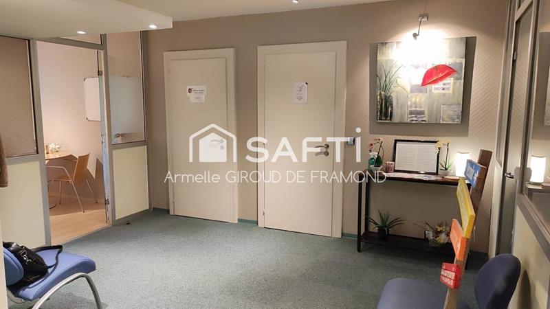 Local commercial - 99 m² - 7 pièces