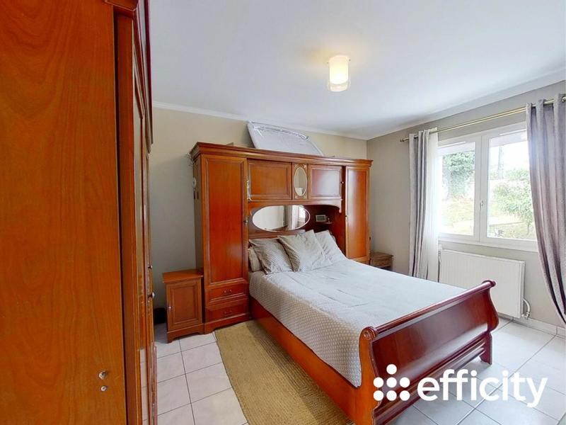 Maison - 186 m² - 8 pièces