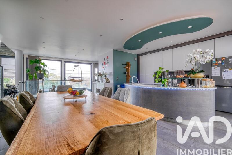 Maison de maîtres - 205 m² - 7 pièces