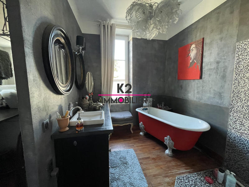 Appartement - 154 m² - 4 pièces