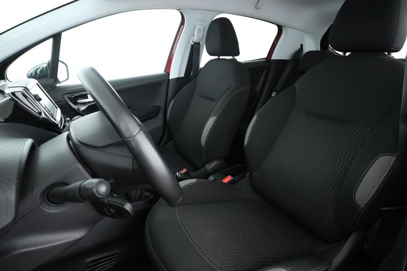 Peugeot 208 1.6 Blue-HDi Style 5p 100 ch