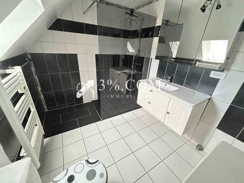 Maison - 97 m² - 5 pièces