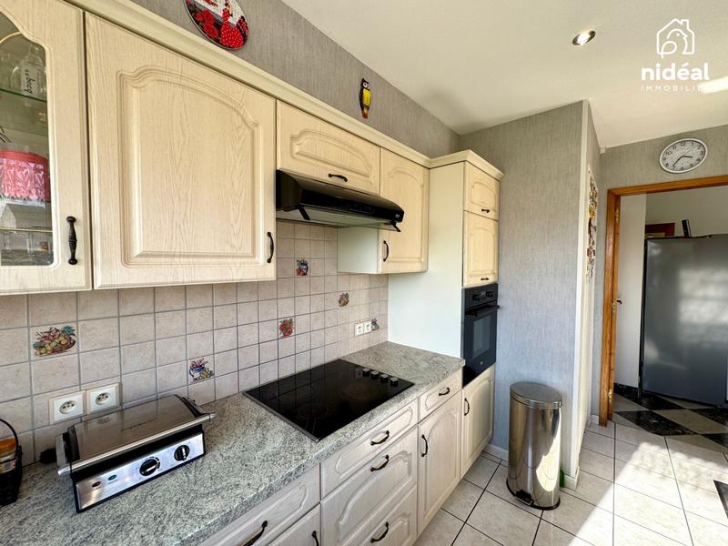 Maison - 185 m² - 8 pièces