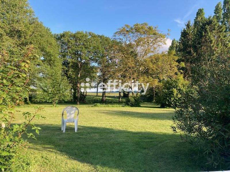 Maison - 210 m² - 8 pièces