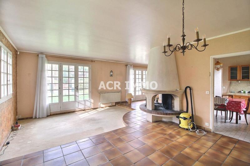 Maison - 222 m² - 7 pièces