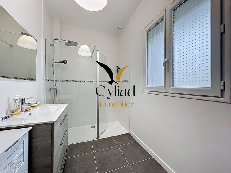 Maison - 140 m² - 4 pièces