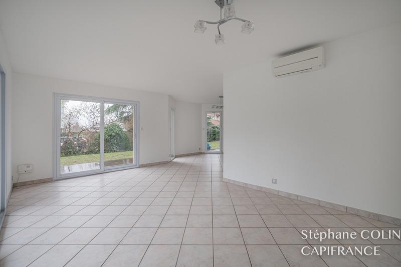 Maison - 137 m² - 6 pièces