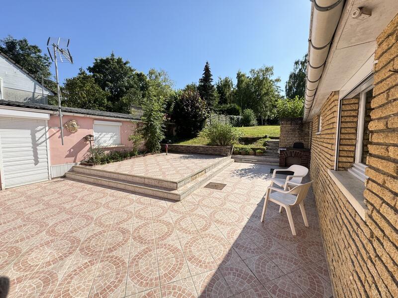 Maison - 105 m² - 4 pièces