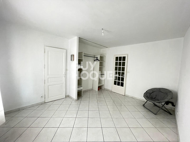 Maison - 195 m² - 10 pièces