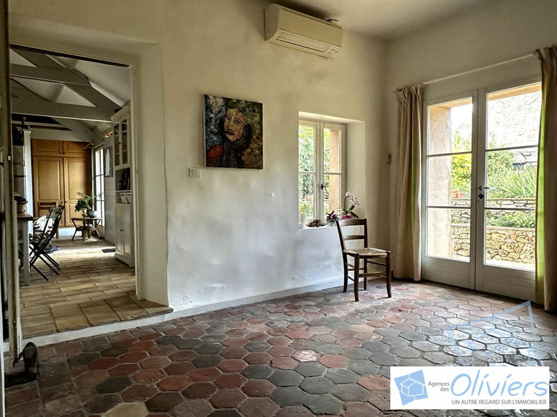 Maison - 180 m² - 5 pièces