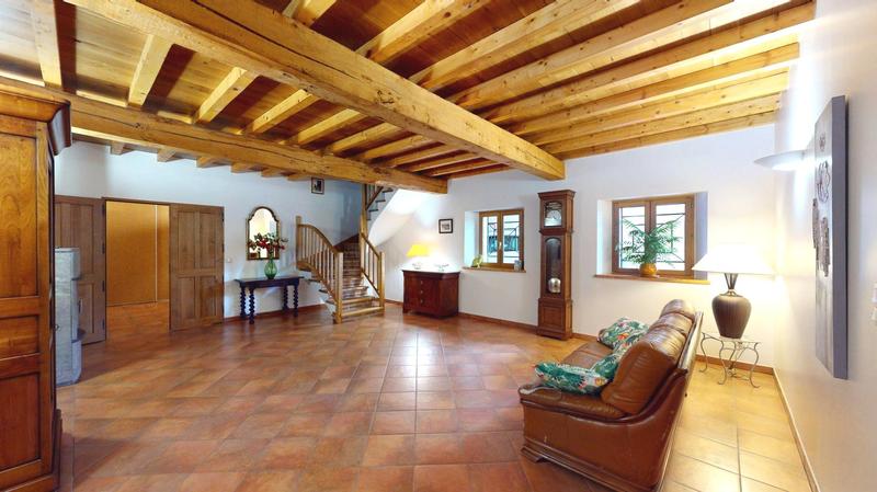 Maison - 340 m² - 8 pièces