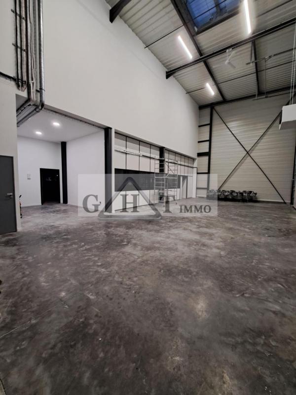 Entrepôt - 510 m²