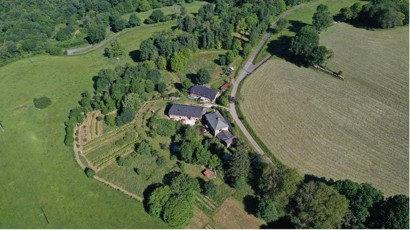 Maison - 235 m² - 11 pièces