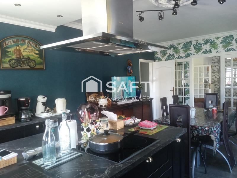 Maison - 137 m² - 6 pièces