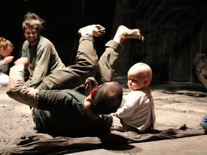 Petites Empreintes, Cie Hold up and co