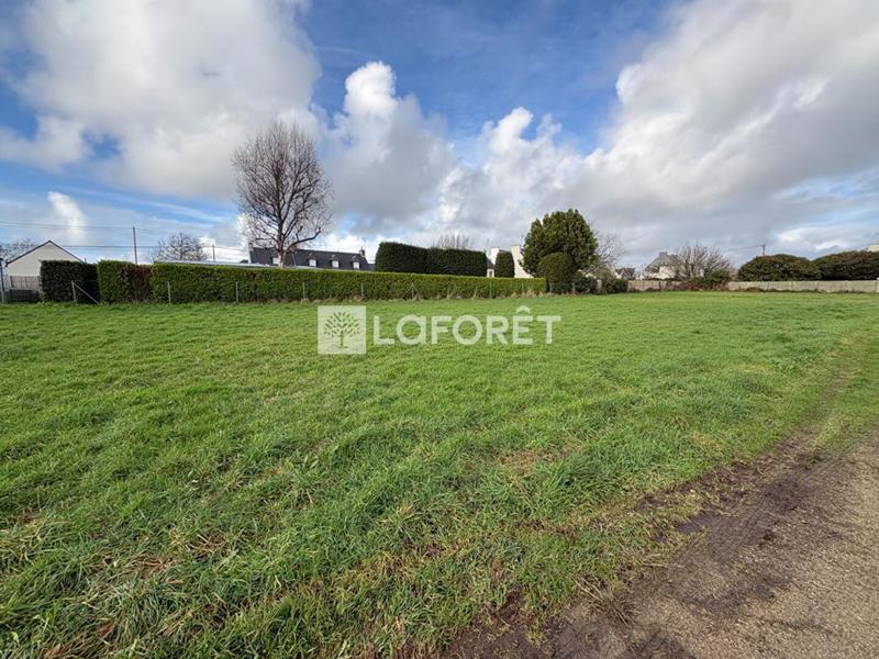 Terrain constructible - 2 020 m²
