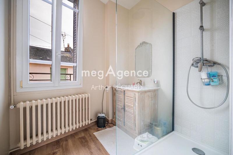 Maison traditionnelle - 102 m² - 5 pièces