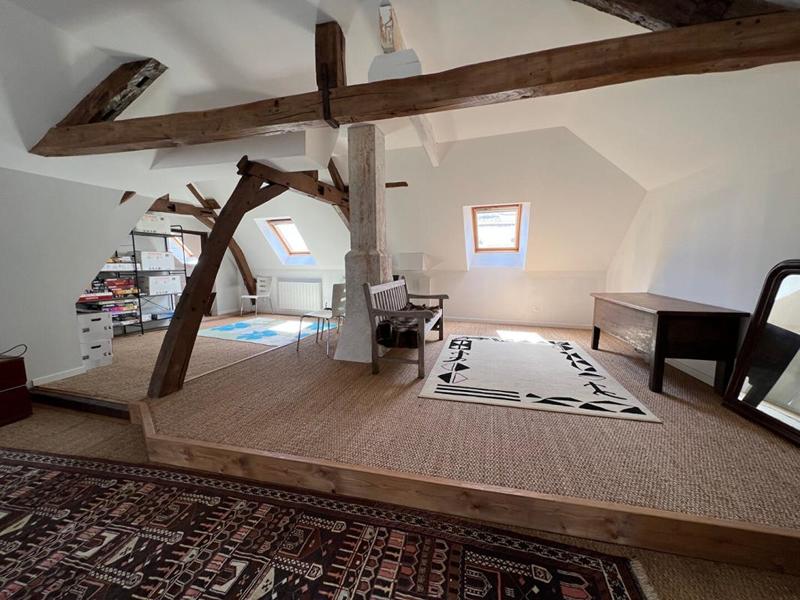 Maison - 208 m² - 8 pièces