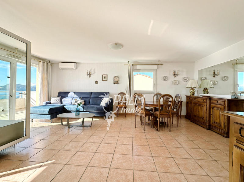 Appartement - 84 m² - 3 pièces