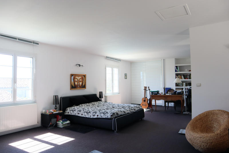 Maison - 210 m² - 6 pièces