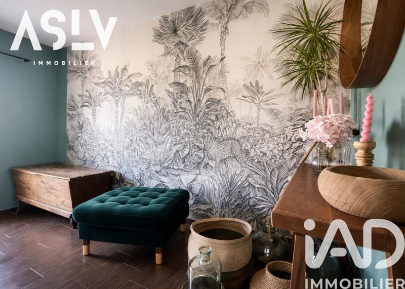 Maison - 200 m² - 6 pièces