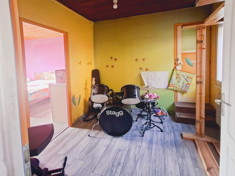 Maison - 122 m² - 7 pièces