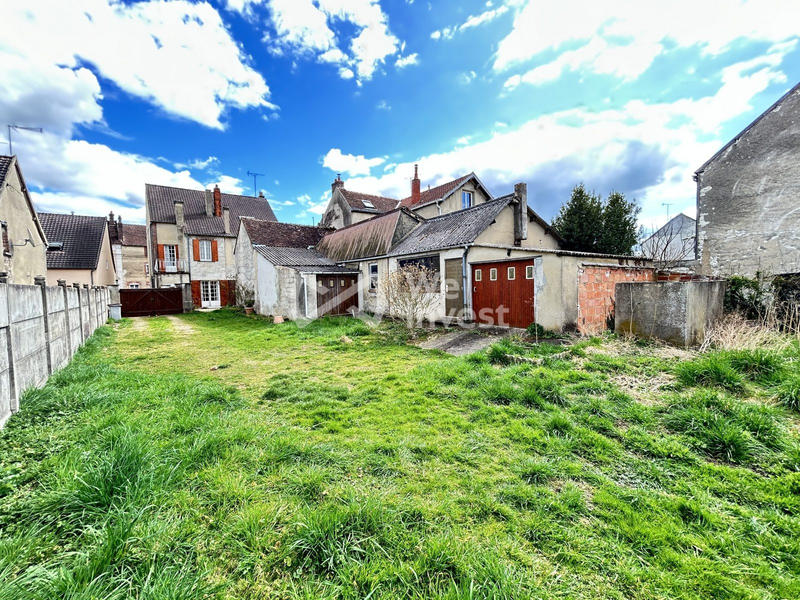 Maison - 210 m² - 8 pièces