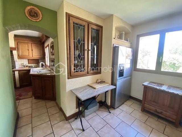 Maison - 180 m² - 8 pièces