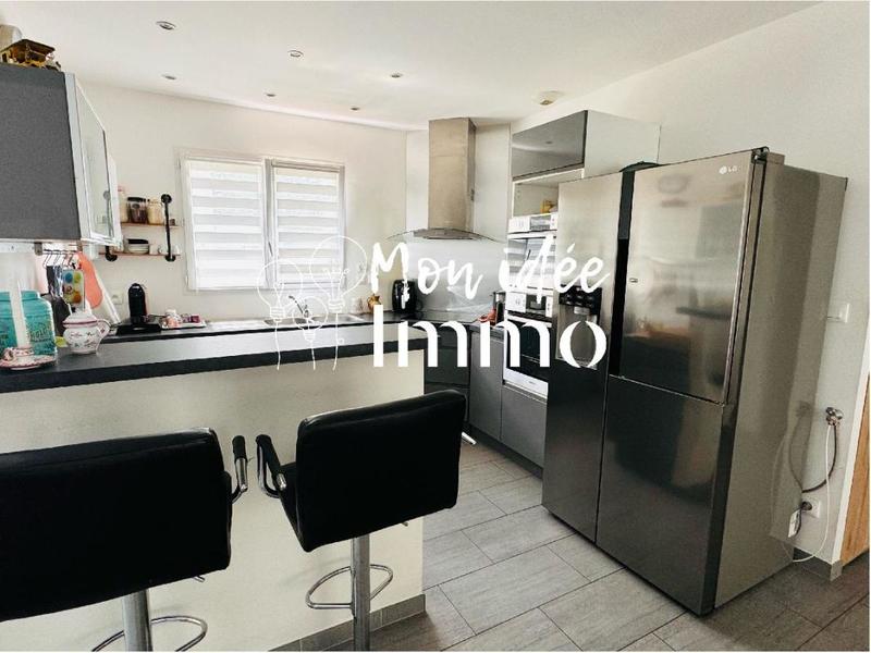 Maison - 95 m² - 5 pièces