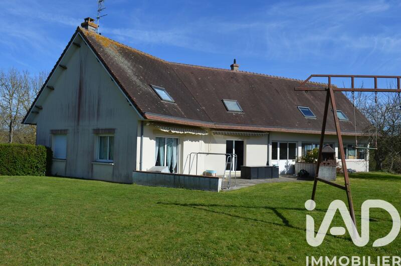 Maison - 215 m² - 8 pièces