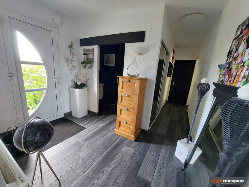 Maison - 177 m² - 9 pièces