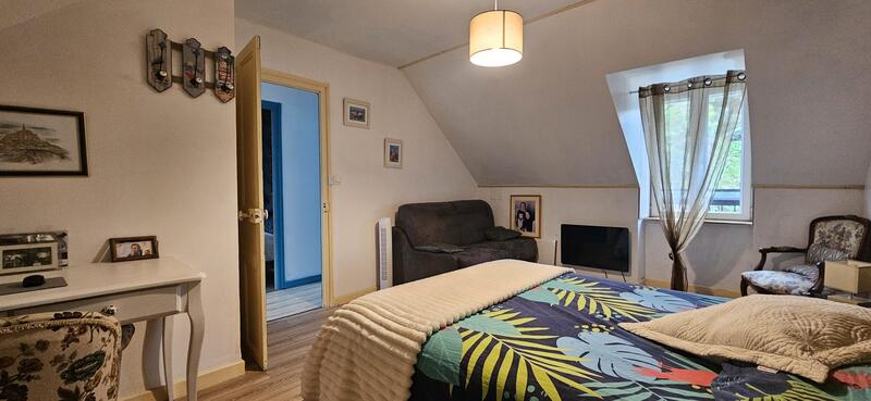 Maison - 102 m² - 4 pièces