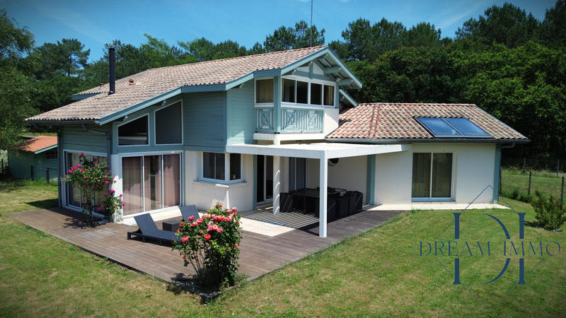 Maison contemporaine - 200 m² - 6 pièces