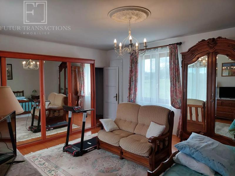 Maison - 160 m² - 7 pièces