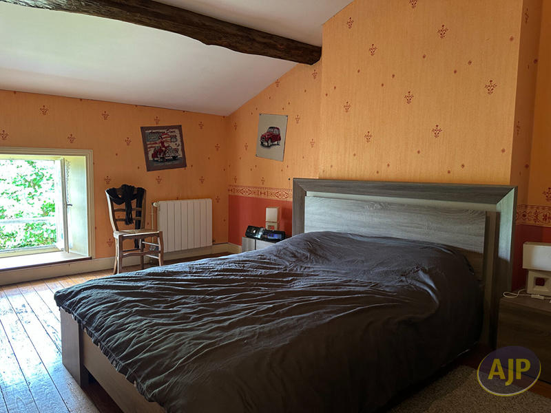 Maison - 185 m² - 6 pièces