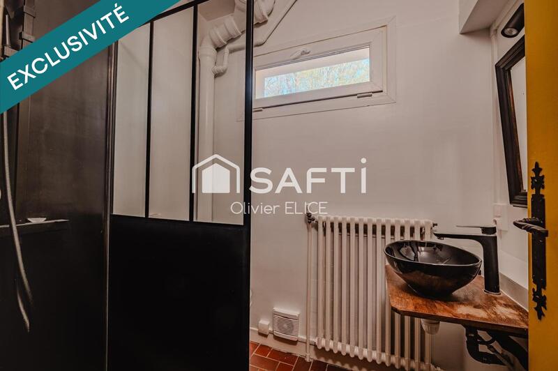 Maison - 205 m² - 6 pièces