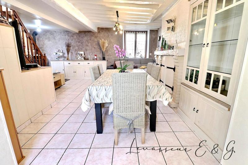 Maison - 100 m² - 4 pièces