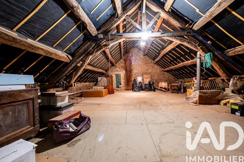 Maison - 265 m² - 9 pièces