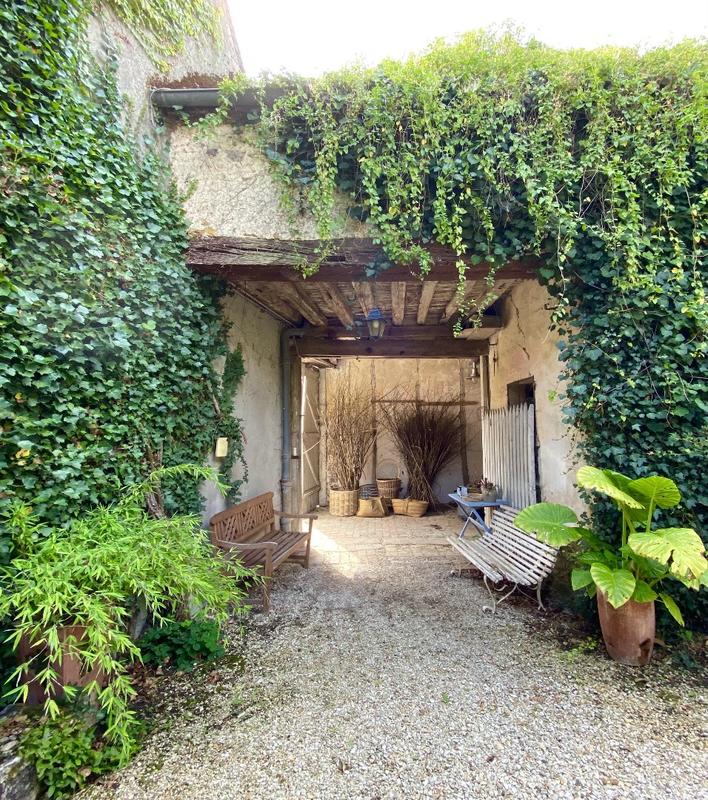 Maison de maîtres - 314 m² - 12 pièces