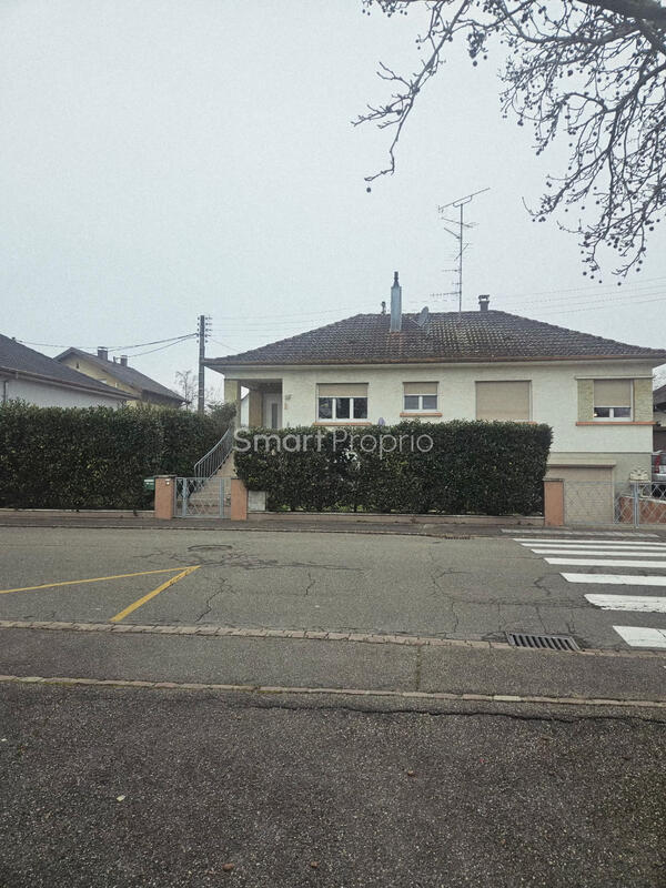 Maison - 90 m² - 4 pièces