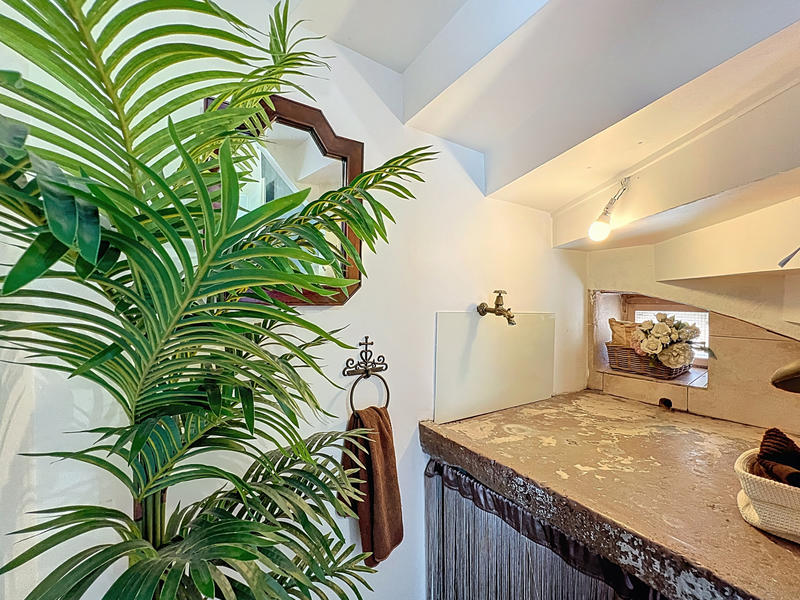 Maison - 278 m² - 8 pièces