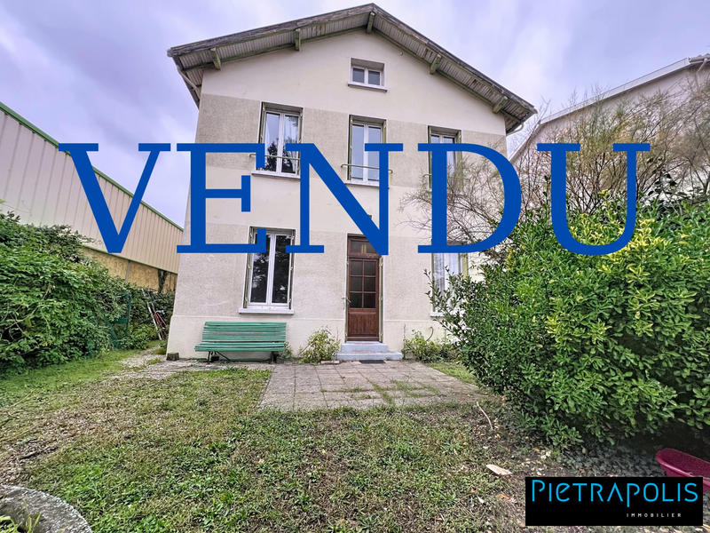 Maison ancienne - 178 m² - 7 pièces