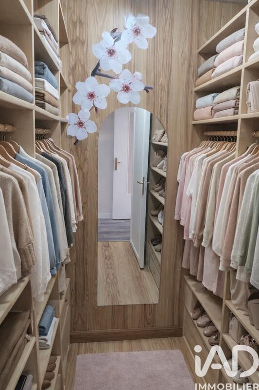 Maison - 208 m² - 8 pièces